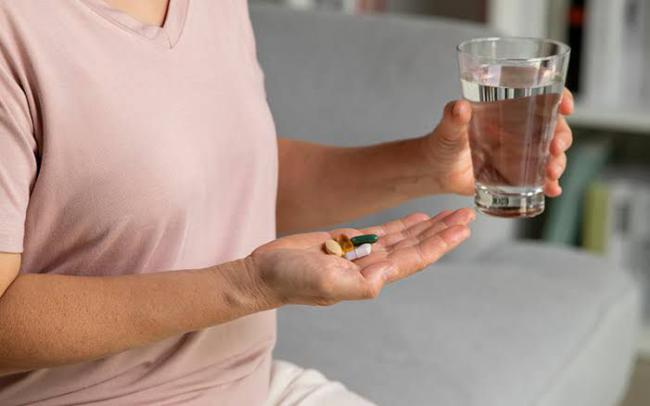 Reposição hormonal menopausa/ climatério